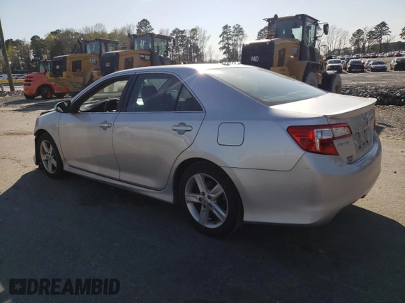 2014 Toyota Camry L with VIN 4T1BF1FKXEU748384, listed as a Copart auction lot 50399185 with 277,724 mi miles and Salvage Title. Bid and sale history available at DreamBid. Image 2.