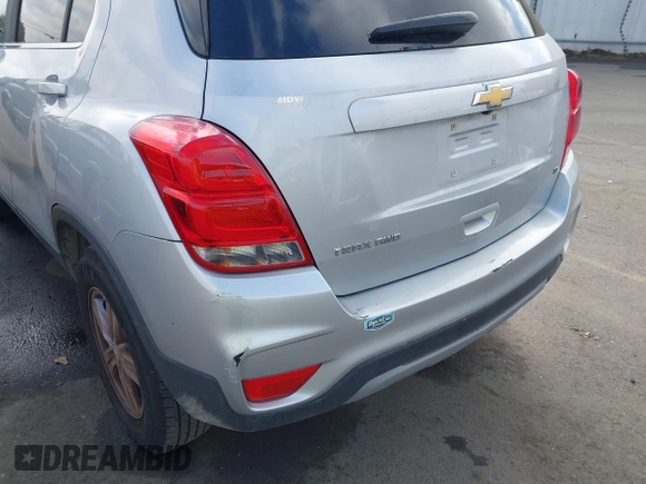 2017 Chevrolet Trax LT z VIN 3GNCJPSB8HL233373, wystawiony jako IAAI lot #40833250 z przebiegiem 117 569 mil mil oraz . Historia ofert i sprzedaży dostępna na DreamBid. Obrazek 19.