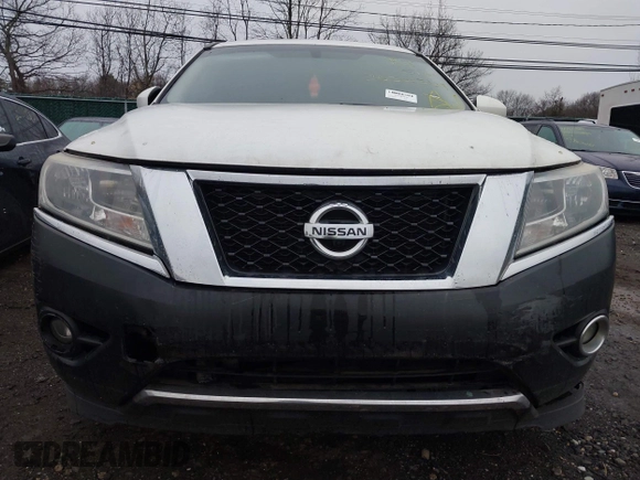 2016 Nissan Pathfinder Platinum with VIN 5N1AR2MM0GC618975, listed as a IAAI auction lot 41961002 with Not Provided miles. Bid and sale history available at carsss.com. Image 11.