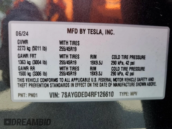 2024 Tesla Model Y z VIN 7SAYGDED4RF126610, wystawiony jako Copart lot #61455825 z przebiegiem 19 049 mil mil oraz Czysty tytuł • Clean title. Historia ofert i sprzedaży dostępna na DreamBid. Obrazek 13.