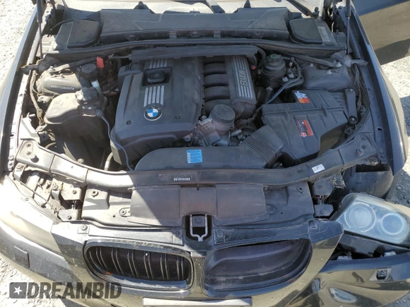 2011 BMW 3 Series 328i xDrive z VIN WBAPK7C52BA818235, wystawiony jako Copart lot #56346645 z przebiegiem 117 905 mil mil oraz Szkoda całkowita • Salvage title. Historia ofert i sprzedaży dostępna na DreamBid. Obrazek 11.