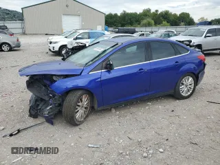 2015 Ford Focus Titanium z VIN 1FADP3J20FL299209, wystawiony jako Copart lot #67681504 z przebiegiem 98 711 mil mil oraz Nie do naprawy • Non repairable. Historia ofert i sprzedaży dostępna na DreamBid. Obrazek 1.