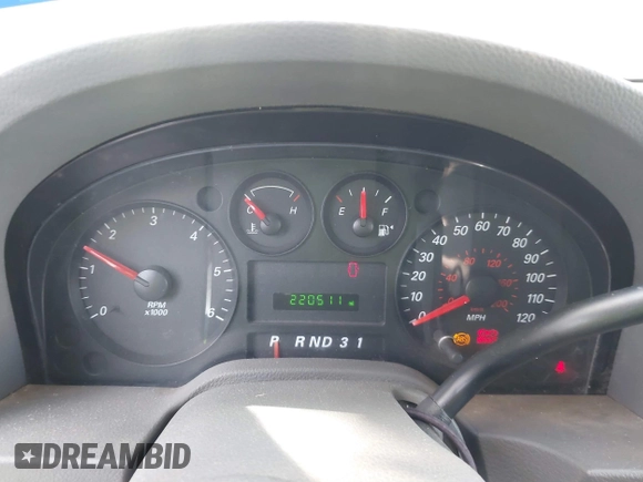 2005 Ford Freestar SE z VIN 2FMZA51685BA03136, wystawiony jako IAAI lot #41677029 z przebiegiem 220 511 mil mil oraz . Historia ofert i sprzedaży dostępna na DreamBid. Obrazek 7.