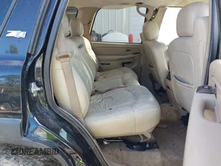 2006 Chevrolet Tahoe LT with VIN 1GNEC13Z06R167905, listed as a IAAI auction lot 40889435 with 205,472 mi miles. Bid and sale history available at carsss.com. Image 8.