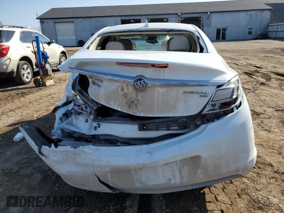 2011 Buick Regal CXL RL1 with VIN 2G4GN5EC8B9184947, listed as a Copart auction lot 48390325 with 147,971 mi miles and Clean title. Bid and sale history available at DreamBid. Image 6.
