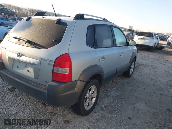 2009 Hyundai Tucson Limited with VIN KM8JN72D89U113873, listed as a IAAI auction lot 41758901 with 237,976 mi miles. Bid and sale history available at carsss.com. Image 4.
