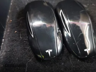 2014 Tesla Model S 60 с VIN 5YJSA1H16EFP32246, выставлен на аукционе IAAI как лот 42611659 с пробегом 156 459 миль миль и . История ставок и продаж доступна на DreamBid. Изображение 11.