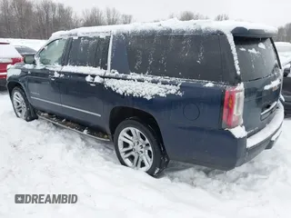2018 GMC Yukon XL SLT with VIN 1GKS2GKC2JR394198, listed as a IAAI auction lot 41321208 with 113,645 mi miles. Bid and sale history available at carsss.com. Image 3.