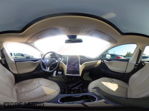 2013 Tesla Model S z VIN 5YJSA1DN6DFP03367, wystawiony jako IAAI lot #42565978 z przebiegiem 105 945 mil mil oraz . Historia ofert i sprzedaży dostępna na DreamBid. Obrazek 20.