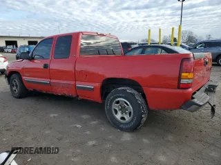 2000 Chevrolet Silverado 1500 with VIN 1GCEC19V8YZ218177, listed as a Copart auction lot 88020145 with 170,495 mi miles and Salvage Title. Bid and sale history available at carsss.com. Image 2.