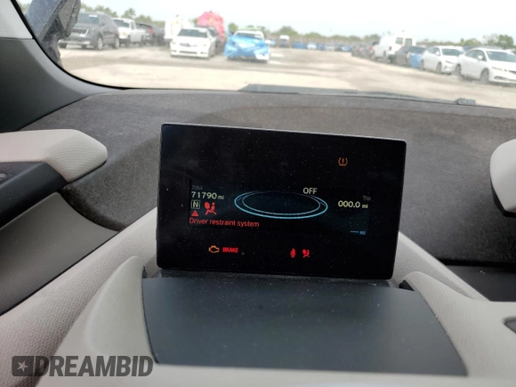 2015 BMW i3 with VIN WBY1Z4C55FV504563, listed as a Copart auction lot 62836095 with 71,790 mi miles and Clean title. Bid and sale history available at DreamBid. Image 9.