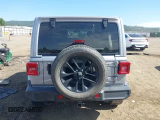 2018 Jeep Wrangler Unlimited Sahara z VIN 1C4HJXEG2JW124882, wystawiony jako IAAI lot #42437816 z przebiegiem Nie podano mil oraz . Historia ofert i sprzedaży dostępna na DreamBid. Obrazek 17.