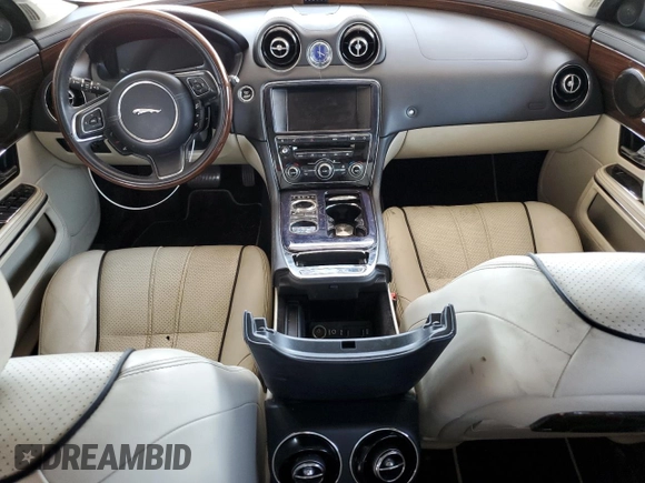 2012 Jaguar XJ Supercharged with VIN SAJWA2GE1CMV28584, listed as a Copart auction lot 63313275 with 74,023 mi miles and Clean title. Bid and sale history available at DreamBid. Image 8.
