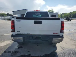 2011 GMC Sierra 1500 SLT z VIN 3GTP2WE35BG310481, wystawiony jako Copart lot #52581905 z przebiegiem 234 962 mil mil oraz Szkoda całkowita • Salvage title. Historia ofert i sprzedaży dostępna na DreamBid. Obrazek 6.