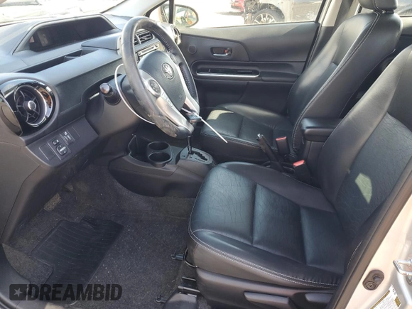 2016 Toyota Prius One z VIN JTDKDTB35G1135081, wystawiony jako Copart lot #49517745 z przebiegiem 69 327 mil mil oraz Szkoda całkowita • Salvage title. Historia ofert i sprzedaży dostępna na DreamBid. Obrazek 7.