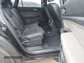 2023 Volkswagen Atlas SE z VIN 1V2DC2CA3PC208888, wystawiony jako IAAI lot #41926114 z przebiegiem 36 645 mil mil oraz . Historia ofert i sprzedaży dostępna na DreamBid. Obrazek 8.