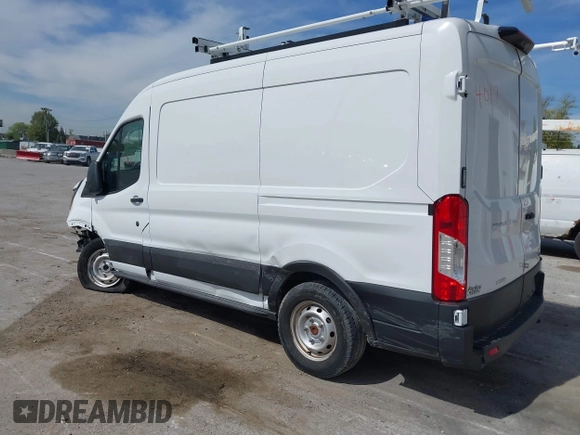 2023 Ford Transit Cargo z VIN 1FTYE1CG2PKB14938, wystawiony jako IAAI lot #41964017 z przebiegiem 6 902 mil mil oraz . Historia ofert i sprzedaży dostępna na DreamBid. Obrazek 3.
