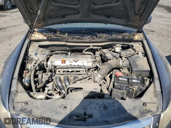 2011 Honda Accord LX z VIN 1HGCP2F36BA112001, wystawiony jako Copart lot #62238045 z przebiegiem 179 469 mil mil oraz Czysty tytuł • Clean title. Historia ofert i sprzedaży dostępna na DreamBid. Obrazek 11.