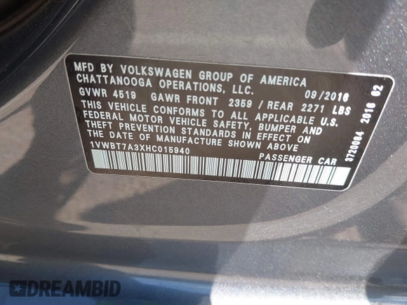 2017 Volkswagen Passat SE with VIN 1VWBT7A3XHC015940, listed as a IAAI auction lot 42027997 with 28,442 mi miles and . Bid and sale history available at DreamBid. Image 9.