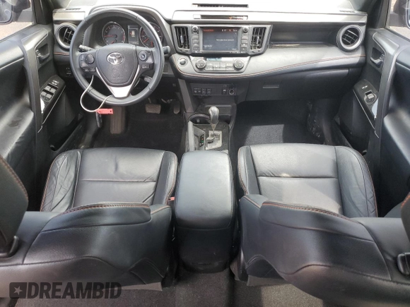 2017 Toyota RAV4 SE z VIN 2T3NFREVXHW366861, wystawiony jako Copart lot #53185445 z przebiegiem 109 386 mil mil oraz Szkoda całkowita • Salvage title. Historia ofert i sprzedaży dostępna na DreamBid. Obrazek 8.