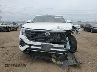 2024 Volkswagen Atlas SEL R-Line with VIN 1V2AE2CA5RC241990, listed as a Copart auction lot 53370185 with 5,294 mi miles and Salvage title. Bid and sale history available at DreamBid. Image 5.