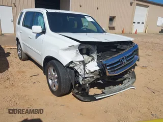 2014 Honda Pilot EX-L with VIN 5FNYF3H53EB025048, listed as a IAAI auction lot 42060266 with Not Provided miles. Bid and sale history available at carsss.com. Image 1.