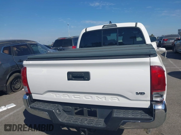 2017 Toyota Tacoma SR5 with VIN 5TFAZ5CN9HX039333, listed as a IAAI auction lot 41701962 with 102,737 mi miles and . Bid and sale history available at carsss.com. Image 16.