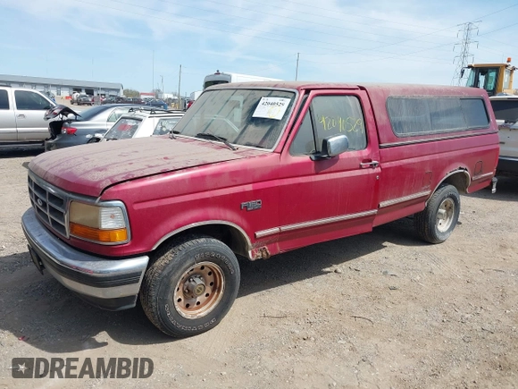 1995 Ford F-150 with VIN 1FTEF15N2SLB94899, listed as a IAAI auction lot 42040529 with 138,657 mi miles. Bid and sale history available at carsss.com. Image 2.