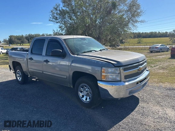 2013 Chevrolet Silverado 1500 LT with VIN 3GCPCSEA9DG215414, listed as a Copart auction lot 83071594 with 230,791 mi miles and Clean Title. Bid and sale history available at DreamBid. Image 1.