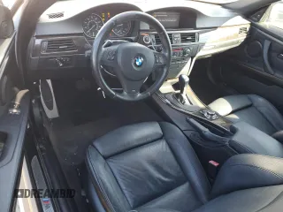 2011 BMW 3 Series 328i z VIN WBAKE5C55BE755050, wystawiony jako Copart lot #45575455 z przebiegiem 148 301 mil mil oraz Szkoda całkowita • Salvage title. Historia ofert i sprzedaży dostępna na DreamBid. Obrazek 8.