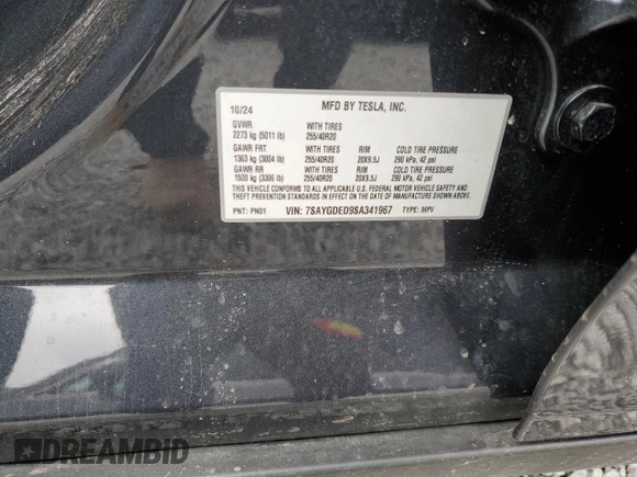 2025 Tesla Model Y Long Range with VIN 7SAYGDED9SA341967, listed as a Copart auction lot 47368695 with 4,310 mi miles and Salvage Title. Bid and sale history available at DreamBid. Image 12.
