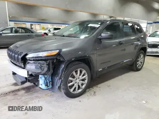 2018 Jeep Cherokee Latitude Tech Connect with VIN 1C4PJMCX8JD586727, listed as a Copart auction lot 42316915 with 92,382 mi miles and Salvage Title. Bid and sale history available at carsss.com. Image 1.