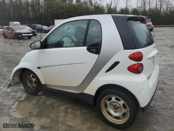 2012 Smart fortwo Pure with VIN WMEEJ3BA7CK574275, listed as a Copart auction lot 43440735 with NaN miles and Salvage Title. Bid and sale history available at carsss.com. Image 2.