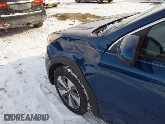 2018 Kia Niro LX with VIN KNDCB3LC3J5210563, listed as a IAAI auction lot 41570690 with 102,613 mi miles. Bid and sale history available at carsss.com. Image 6.