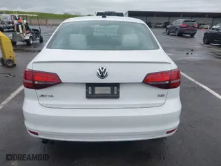 2016 Volkswagen Jetta Sedan 1.8T Sport with VIN 3VWD17AJ3GM404199, listed as a IAAI auction lot 41934993 with 43,183 mi miles. Bid and sale history available at carsss.com. Image 17.