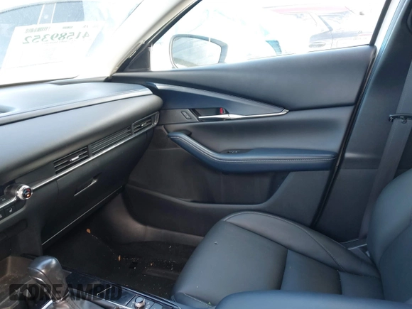 2021 Mazda CX-30 Preferred with VIN 3MVDMACL6MM206944, listed as a IAAI auction lot 41589352 with 82,408 mi miles. Bid and sale history available at carsss.com. Image 5.