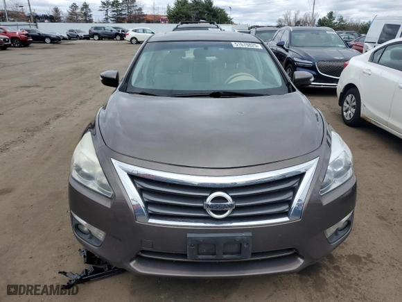 2013 Nissan Altima 2.5 SV with VIN 1N4AL3AP2DC173733, listed as a Copart auction lot 51670825 with 135,124 mi miles and Salvage Title. Bid and sale history available at carsss.com. Image 5.