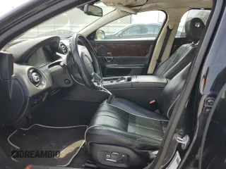 2014 Jaguar XJ with VIN SAJWA2GZ7E8V60213, listed as a Copart auction lot 53382454 with 88,870 mi miles and Salvage Title. Bid and sale history available at carsss.com. Image 7.