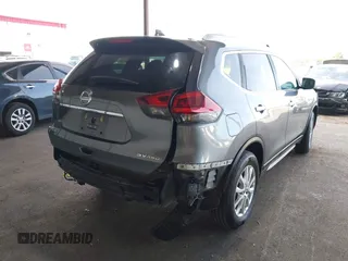 2018 Nissan Rogue SV with VIN 5N1AT2MV3JC708624, listed as a IAAI auction lot 41857099 with 117,637 mi miles. Bid and sale history available at carsss.com. Image 4.
