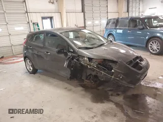 2019 Ford Fiesta SE z VIN 3FADP4EJ0KM153327, wystawiony jako IAAI lot #41607570 z przebiegiem Nie podano mil oraz . Historia ofert i sprzedaży dostępna na DreamBid. Obrazek 1.