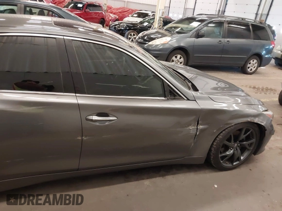 2015 Infiniti Q50 Premium with VIN JN1BV7AP2FM345954, listed as a IAAI auction lot 41514027 with 79,957 mi miles. Bid and sale history available at carsss.com. Image 13.