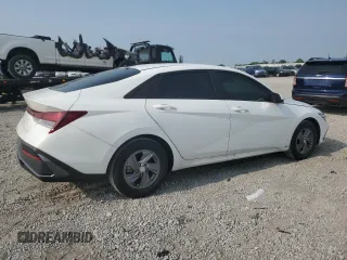 2024 Hyundai Elantra SE z VIN KMHLL4DG0RU786726, wystawiony jako Copart lot #58753815 z przebiegiem 14 065 mil mil oraz Szkoda całkowita • Salvage title. Historia ofert i sprzedaży dostępna na DreamBid. Obrazek 3.