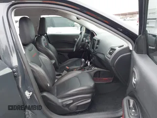 2018 Jeep Compass Trailhawk с VIN 3C4NJDDB5JT270609, выставлен на аукционе IAAI как лот 41860027 с пробегом 32 237 миль миль и . История ставок и продаж доступна на DreamBid. Изображение 5.