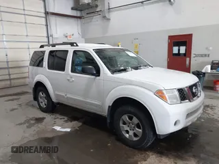 2007 Nissan Pathfinder SE with VIN 5N1AR18W57C604687, listed as a IAAI auction lot 41597129 with 236,397 mi miles. Bid and sale history available at carsss.com. Image 1.
