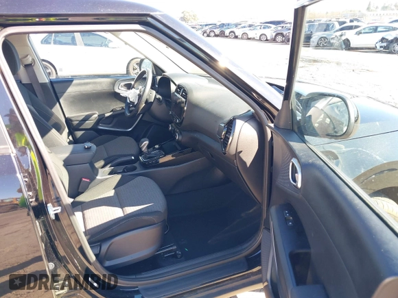 2023 Kia Soul EX with VIN KNDJ33AU0P7893724, listed as a IAAI auction lot 41706972 with 8,030 mi miles. Bid and sale history available at carsss.com. Image 5.