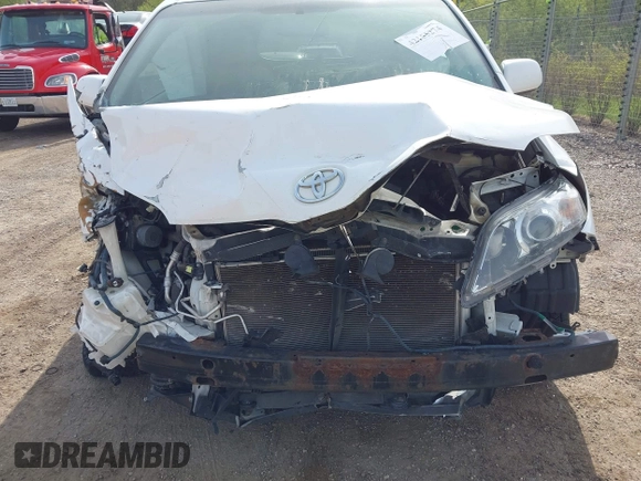 2014 Toyota Sienna LE AAS with VIN 5TDKK3DC0ES439163, listed as a IAAI auction lot 42155274 with Not provided miles and . Bid and sale history available at DreamBid. Image 13.