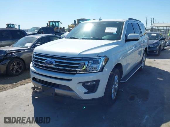 2021 Ford Expedition XLT z VIN 1FMJU1HT6MEA89025, wystawiony jako IAAI lot #42232063 z przebiegiem 46 854 mil mil oraz . Historia ofert i sprzedaży dostępna na DreamBid. Obrazek 2.