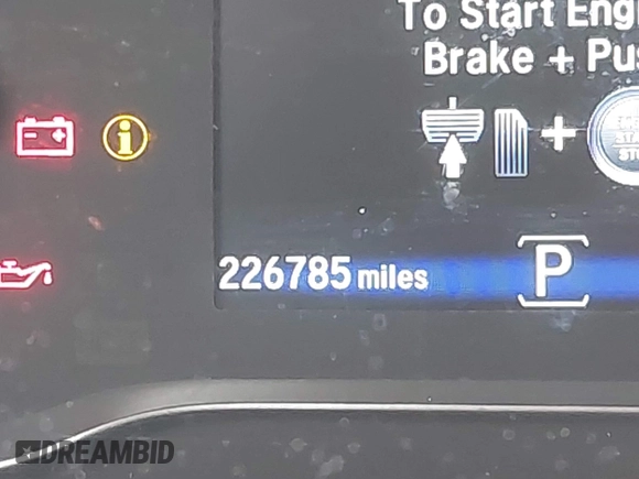 2016 Honda Pilot LX with VIN 5FNYF6H13GB061503, listed as a IAAI auction lot 42096651 with 226,785 mi miles. Bid and sale history available at carsss.com. Image 15.