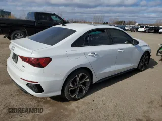 2023 Audi A3 Progressiv z VIN WAULUCGY0PA097524, wystawiony jako Copart lot #49380855 z przebiegiem 57 615 mil mil oraz Tytuł czysty. Historia ofert i sprzedaży dostępna na DreamBid. Obrazek 3.