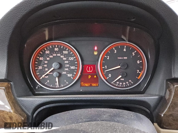 2006 BMW 3 Series 330xi with VIN WBAVD33546KV68572, listed as a Copart auction lot 88468665 with 117,827 mi miles and Clean Title. Bid and sale history available at carsss.com. Image 9.